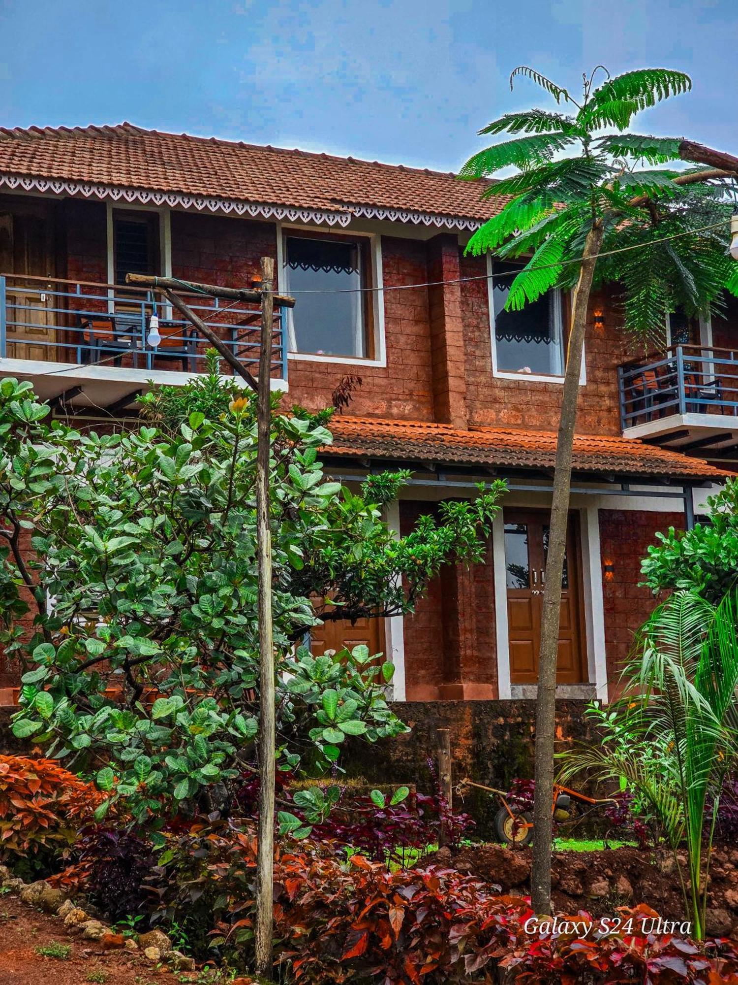 Chalobahills Farmstay Resort Ajra Екстериор снимка